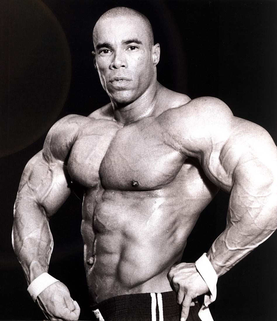 Kevin Levrone b&w2